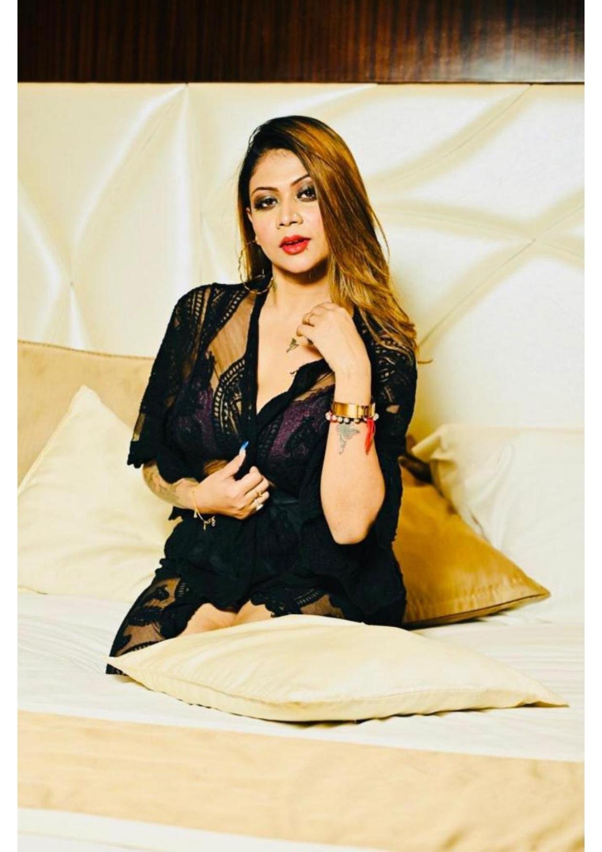  call girls Indirapuram